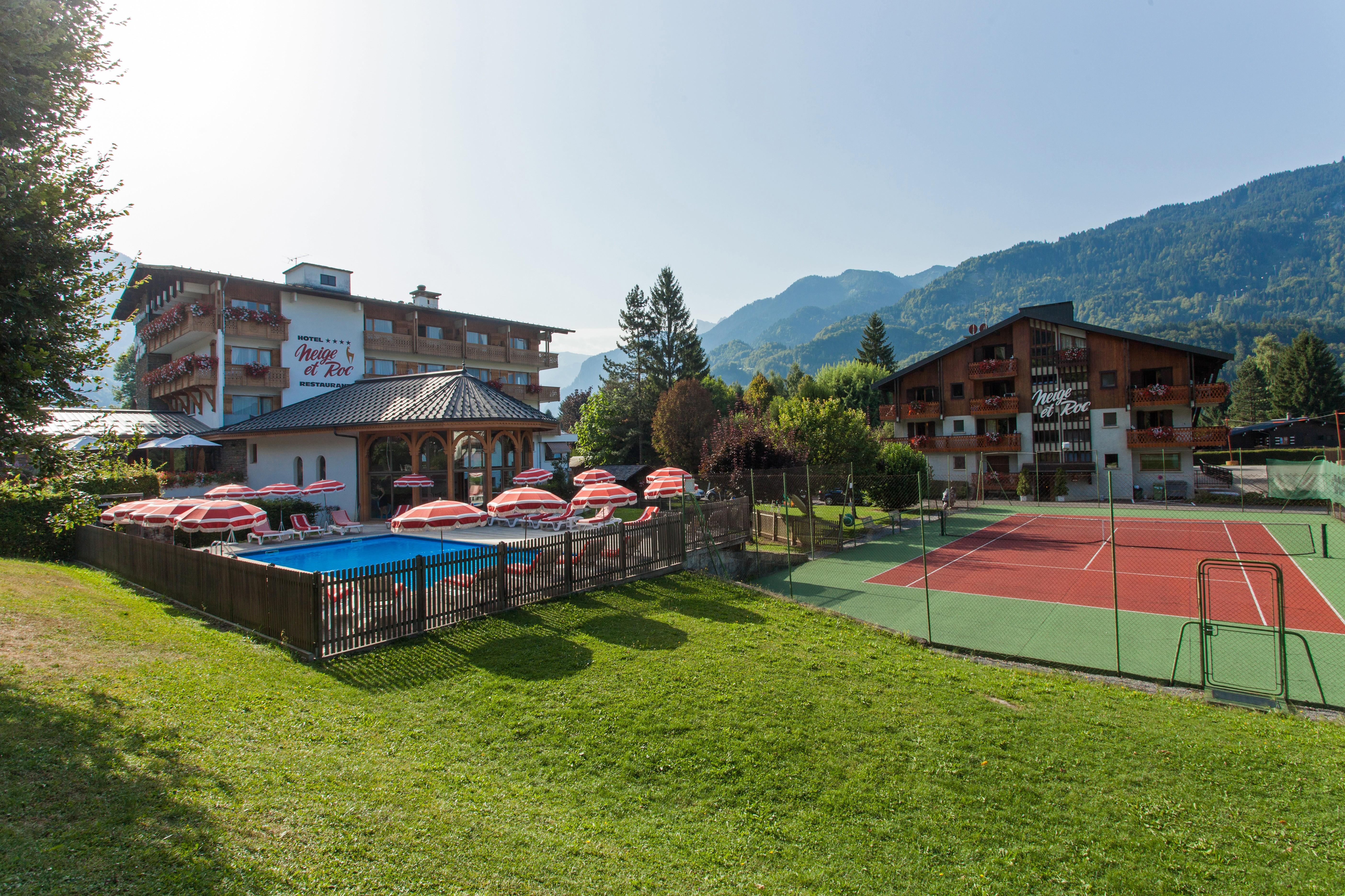 Chalet-Hotel Neige Et Roc, The Originals Relais Samoëns Esterno foto