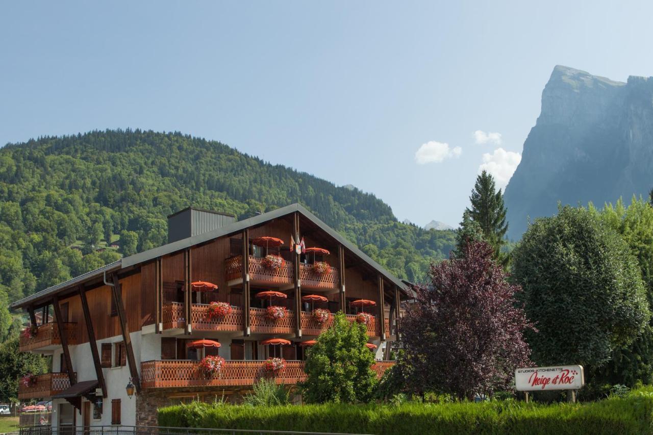 Chalet-Hotel Neige Et Roc, The Originals Relais Samoëns Esterno foto